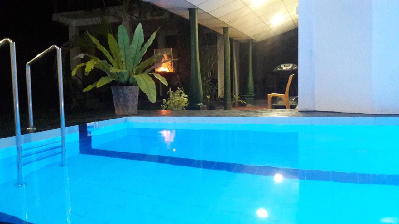 Hotel 4U Udawalawe Zewnętrze zdjęcie