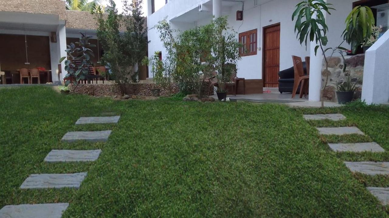 Hotel 4U Udawalawe Zewnętrze zdjęcie